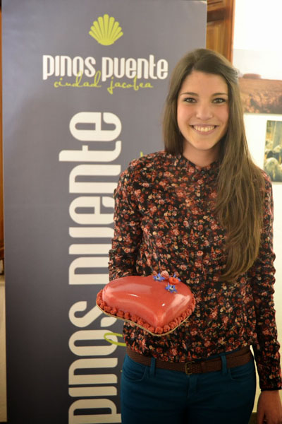 Remedios Moreno, ganadora de la modalidad de tartas en el concurso andaluz