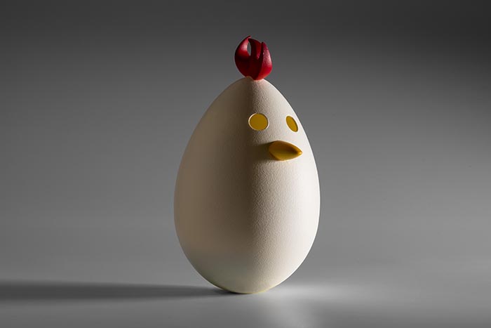 La versión gallina del huevo tentetieso de Enric Monzonis
