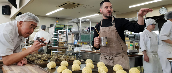La panadería española y la japonesa estrechan lazos con Yohan Ferrant