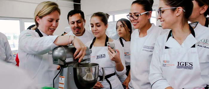 La EPGB organiza másters de panadería, bollería y heladería en México