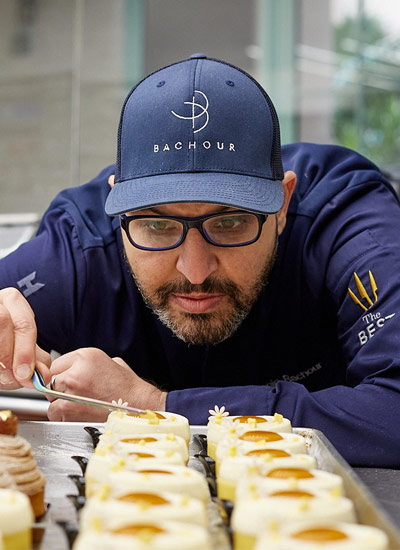 “Bachour Buffets es un libro para abrir una pastelería y tener recetas para cinco años”