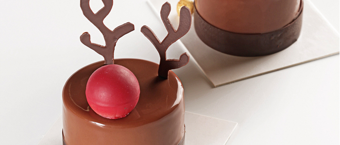 Pastel Rudolph Cake de fresa, chocolate y vainilla de Ester Roelas