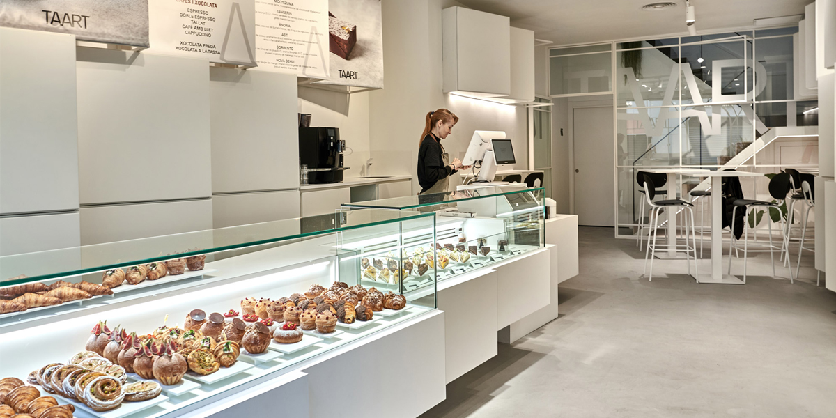 Interior de la pastelería Taart