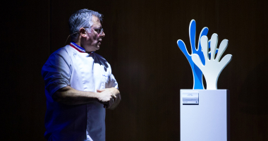 Stéphane Leroux transforma el arte de Miró en chocolate y expone en Barcelona
