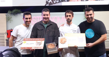 Toni Vera y Felipe de Santa Cruz, ganadores del concurso Mejor Panettone de España 2024