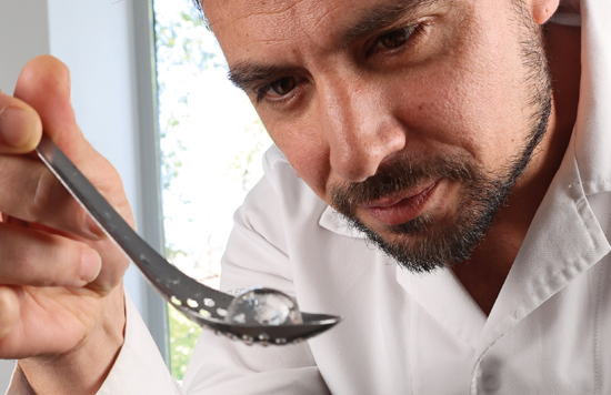 El gran mapa de los ingredientes técnicos. Oscar Albiñana, un chef en el laboratorio